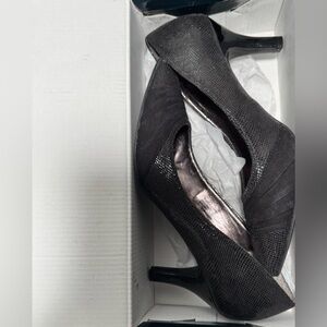 728. Karen Scott GLADDYS Textured Fabric Heels